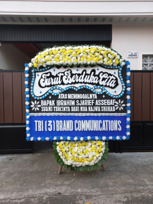 Papan Bunga Duka di Lenteng Agung